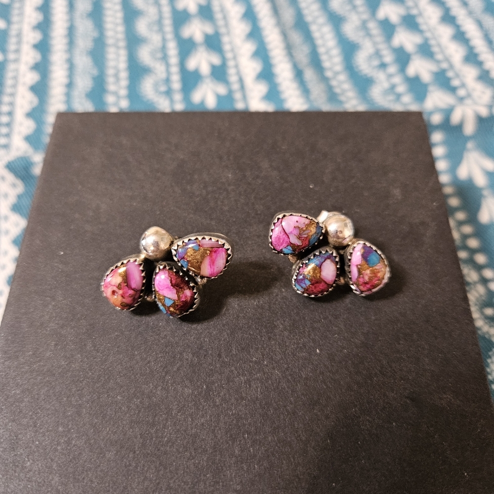 Earrings - Picture 3 of 3